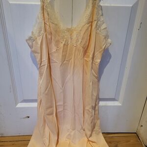 Vintage slip
